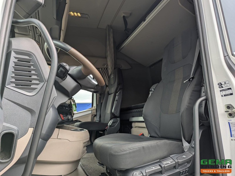 DAF XG+ 4x2 Euro6E - MEGA/Lowdeck - Retarder - Dubbele tanks - MirrorCam - 3 DVS StarRating - 15 STUKS OP VOORRAAD - Tegljač: slika DAF XG+ 4x2 Euro6E - MEGA/Lowdeck - Retarder - Dubbele tanks - MirrorCam - 3 DVS StarRating - 15 STUKS OP VOORRAAD - Tegljač DAF XG+ 4x2 Euro6E - MEGA/Lowdeck - Retarder - Dubbele tanks - MirrorCam - 3 DVS StarRating - 15 STUKS OP VOORRAAD - Tegljač: slika DAF XG+ 4x2 Euro6E - MEGA/Lowdeck - Retarder - Dubbele tanks - MirrorCam - 3 DVS StarRating - 15 STUKS OP VOORRAAD - Tegljač