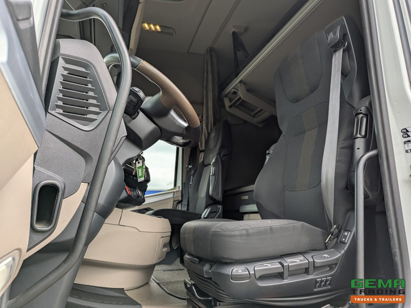 DAF XG+ 4x2 Euro6E - MEGA/Lowdeck - Retarder - Dubbele tanks - MirrorCam - 3 DVS StarRating - Tegljač: slika DAF XG+ 4x2 Euro6E - MEGA/Lowdeck - Retarder - Dubbele tanks - MirrorCam - 3 DVS StarRating - Tegljač DAF XG+ 4x2 Euro6E - MEGA/Lowdeck - Retarder - Dubbele tanks - MirrorCam - 3 DVS StarRating - Tegljač: slika DAF XG+ 4x2 Euro6E - MEGA/Lowdeck - Retarder - Dubbele tanks - MirrorCam - 3 DVS StarRating - Tegljač