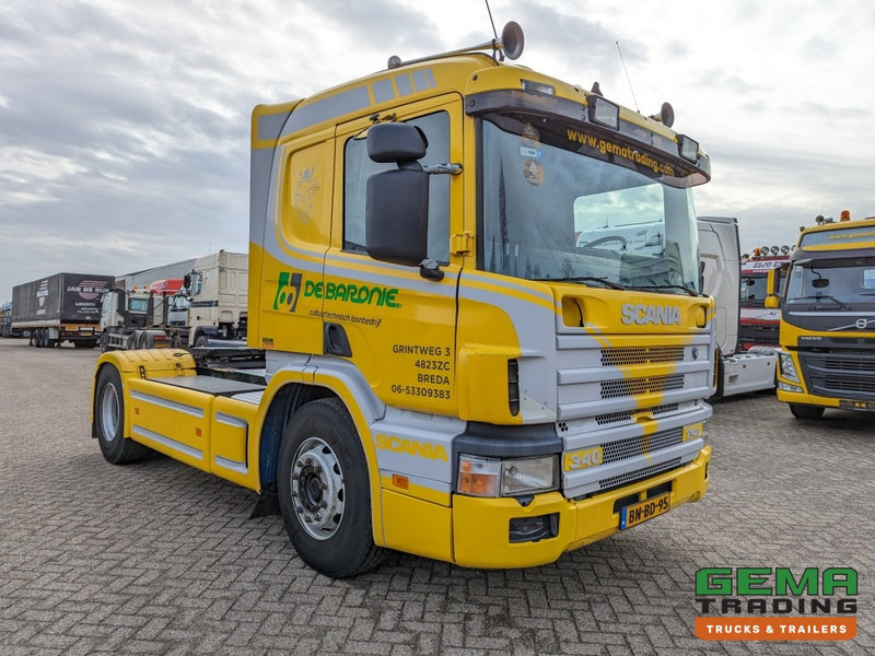 Scania P114-340 LA 4x2 CP19 Euro3 Manual - Side Skirts - Toolbox (T1350) - Tegljač: slika Scania P114-340 LA 4x2 CP19 Euro3 Manual - Side Skirts - Toolbox (T1350) - Tegljač Scania P114-340 LA 4x2 CP19 Euro3 Manual - Side Skirts - Toolbox (T1350) - Tegljač: slika Scania P114-340 LA 4x2 CP19 Euro3 Manual - Side Skirts - Toolbox (T1350) - Tegljač