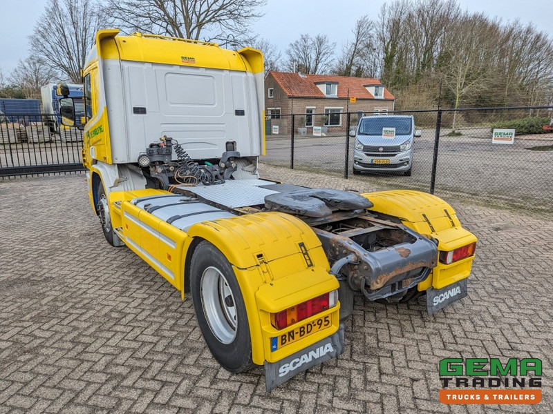 Scania P114-340 LA 4x2 CP19 Euro3 Manual - Side Skirts - Toolbox (T1350) - Tegljač: slika Scania P114-340 LA 4x2 CP19 Euro3 Manual - Side Skirts - Toolbox (T1350) - Tegljač Scania P114-340 LA 4x2 CP19 Euro3 Manual - Side Skirts - Toolbox (T1350) - Tegljač: slika Scania P114-340 LA 4x2 CP19 Euro3 Manual - Side Skirts - Toolbox (T1350) - Tegljač