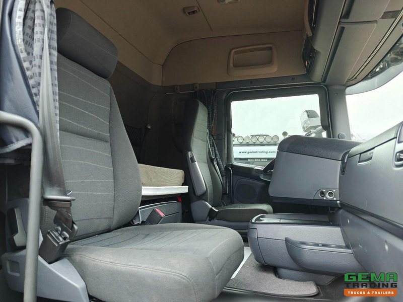 Tegljač Scania R450 4x2 Highline Euro6C - Retarder - Lambrecht Compressor - 574.000km - BelgiumTruck: slika Tegljač Scania R450 4x2 Highline Euro6C - Retarder - Lambrecht Compressor - 574.000km - BelgiumTruck