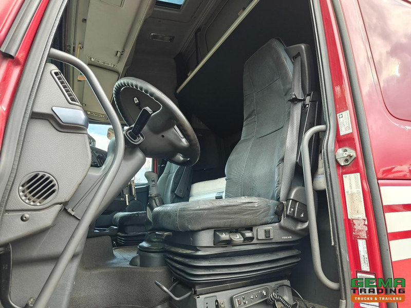 Volvo FH460 4x2 Globetrotter XL Euro5 - Handgeschakeld - Dubbele tanks - Tegljač: slika Volvo FH460 4x2 Globetrotter XL Euro5 - Handgeschakeld - Dubbele tanks - Tegljač Volvo FH460 4x2 Globetrotter XL Euro5 - Handgeschakeld - Dubbele tanks - Tegljač: slika Volvo FH460 4x2 Globetrotter XL Euro5 - Handgeschakeld - Dubbele tanks - Tegljač