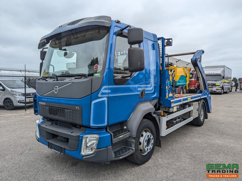 Volvo FL240 4x2 Dagcab Euro6 - JOAB PortaalSysteem 8T - Afstandsbediening - Webasto - Utovarivač s proklizavajućim upravljanjem: slika Volvo FL240 4x2 Dagcab Euro6 - JOAB PortaalSysteem 8T - Afstandsbediening - Webasto - Utovarivač s proklizavajućim upravljanjem Volvo FL240 4x2 Dagcab Euro6 - JOAB PortaalSysteem 8T - Afstandsbediening - Webasto - Utovarivač s proklizavajućim upravljanjem: slika Volvo FL240 4x2 Dagcab Euro6 - JOAB PortaalSysteem 8T - Afstandsbediening - Webasto - Utovarivač s proklizavajućim upravljanjem