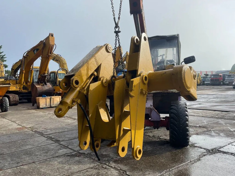 Caterpillar Ripper compatible with D7R and D7H Ripper compatible with D7R and D7H - Rijač za Građevinski strojevi: slika Caterpillar Ripper compatible with D7R and D7H Ripper compatible with D7R and D7H - Rijač za Građevinski strojevi Caterpillar Ripper compatible with D7R and D7H Ripper compatible with D7R and D7H - Rijač za Građevinski strojevi: slika Caterpillar Ripper compatible with D7R and D7H Ripper compatible with D7R and D7H - Rijač za Građevinski strojevi