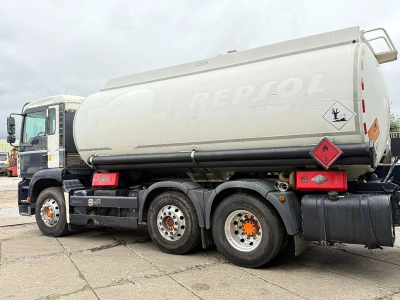 MAN TGA 26.430 6X2 Fuel Tank 21.000L 3 Comp + 2 Pump D20 Engine - Kamion cisterna: slika MAN TGA 26.430 6X2 Fuel Tank 21.000L 3 Comp + 2 Pump D20 Engine - Kamion cisterna MAN TGA 26.430 6X2 Fuel Tank 21.000L 3 Comp + 2 Pump D20 Engine - Kamion cisterna: slika MAN TGA 26.430 6X2 Fuel Tank 21.000L 3 Comp + 2 Pump D20 Engine - Kamion cisterna