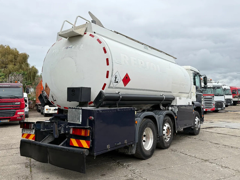 MAN TGA 26.430 6X2 Fuel Tank 21.000L 3 Comp + 2 Pump D20 Engine - Kamion cisterna: slika MAN TGA 26.430 6X2 Fuel Tank 21.000L 3 Comp + 2 Pump D20 Engine - Kamion cisterna MAN TGA 26.430 6X2 Fuel Tank 21.000L 3 Comp + 2 Pump D20 Engine - Kamion cisterna: slika MAN TGA 26.430 6X2 Fuel Tank 21.000L 3 Comp + 2 Pump D20 Engine - Kamion cisterna