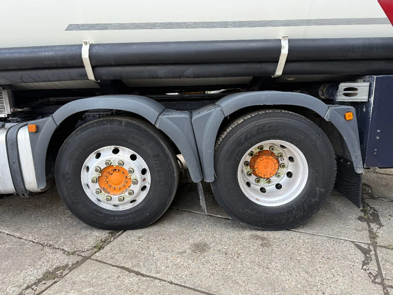 MAN TGA 26.430 6X2 Fuel Tank 21.000L 3 Comp + Pump D20 Engine - Kamion cisterna, Kamion s kranom: slika MAN TGA 26.430 6X2 Fuel Tank 21.000L 3 Comp + Pump D20 Engine - Kamion cisterna, Kamion s kranom MAN TGA 26.430 6X2 Fuel Tank 21.000L 3 Comp + Pump D20 Engine - Kamion cisterna, Kamion s kranom: slika MAN TGA 26.430 6X2 Fuel Tank 21.000L 3 Comp + Pump D20 Engine - Kamion cisterna, Kamion s kranom