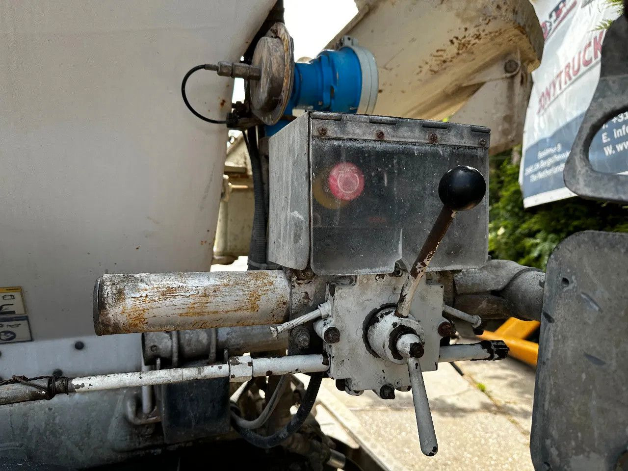 Automješalica MAN TGA 35.360 8X4 CIFA Beton Mixer Spring/Spring ZF: slika Automješalica MAN TGA 35.360 8X4 CIFA Beton Mixer Spring/Spring ZF