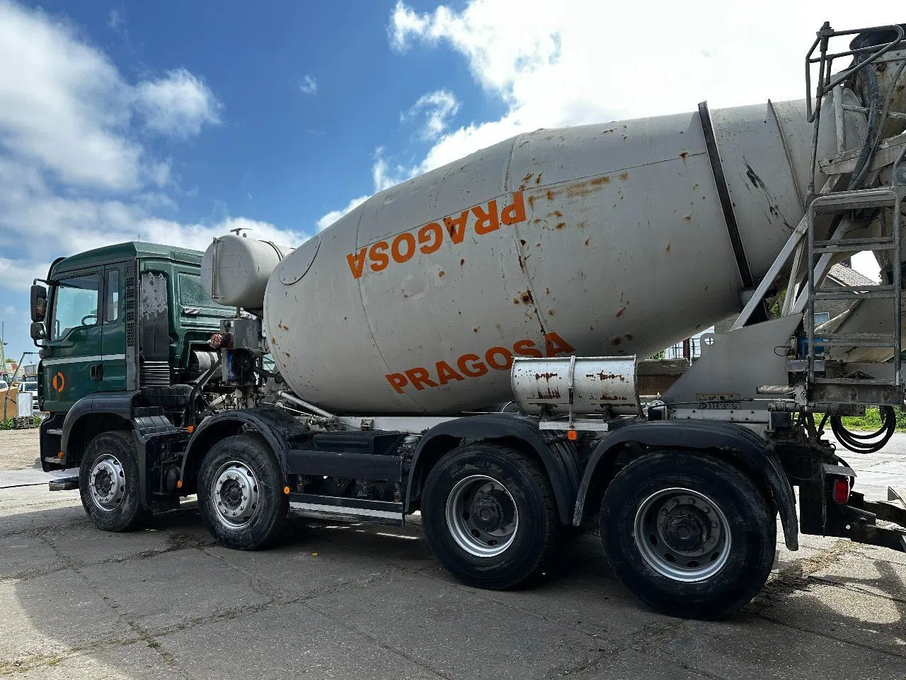 MAN TGA 35.360 8X4 CIFA Beton Mixer Spring/Spring ZF - Automješalica: slika MAN TGA 35.360 8X4 CIFA Beton Mixer Spring/Spring ZF - Automješalica MAN TGA 35.360 8X4 CIFA Beton Mixer Spring/Spring ZF - Automješalica: slika MAN TGA 35.360 8X4 CIFA Beton Mixer Spring/Spring ZF - Automješalica
