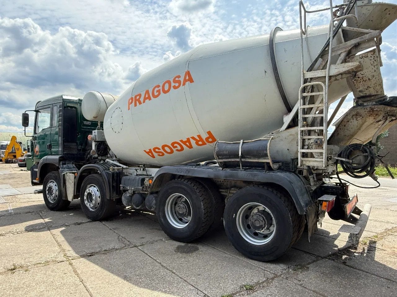 MAN TGA 35.360 8X4 CIFA Beton Mixer Spring/Spring ZF - Automješalica: slika MAN TGA 35.360 8X4 CIFA Beton Mixer Spring/Spring ZF - Automješalica MAN TGA 35.360 8X4 CIFA Beton Mixer Spring/Spring ZF - Automješalica: slika MAN TGA 35.360 8X4 CIFA Beton Mixer Spring/Spring ZF - Automješalica