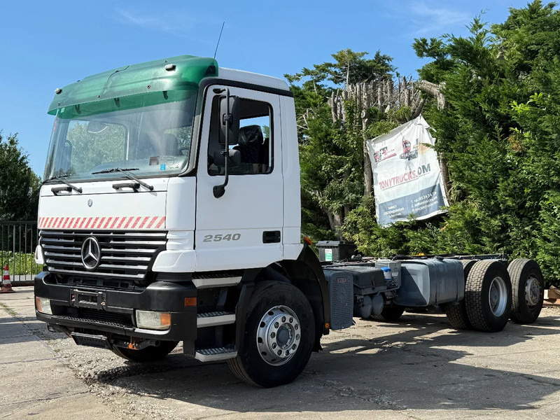Mercedes-Benz Actros 2540 V6 6X2 Chassis Spring/Air Manual gearbox - Kamion-šasija: slika Mercedes-Benz Actros 2540 V6 6X2 Chassis Spring/Air Manual gearbox - Kamion-šasija Mercedes-Benz Actros 2540 V6 6X2 Chassis Spring/Air Manual gearbox - Kamion-šasija: slika Mercedes-Benz Actros 2540 V6 6X2 Chassis Spring/Air Manual gearbox - Kamion-šasija