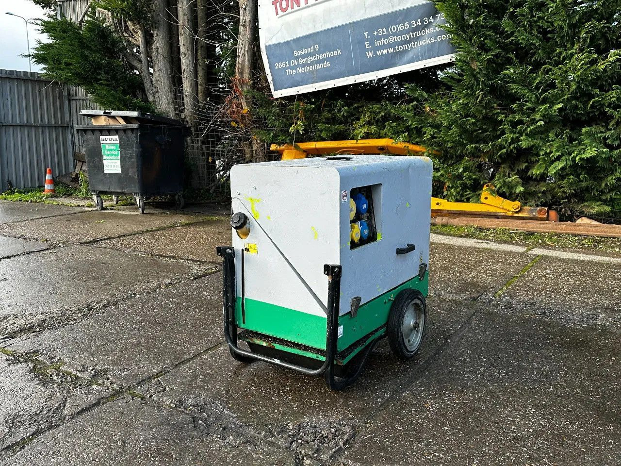 Pramac P6000S2 6KVA Generator Pramac P6000S2 6KVA Generator - Generatorski set: slika Pramac P6000S2 6KVA Generator Pramac P6000S2 6KVA Generator - Generatorski set Pramac P6000S2 6KVA Generator Pramac P6000S2 6KVA Generator - Generatorski set: slika Pramac P6000S2 6KVA Generator Pramac P6000S2 6KVA Generator - Generatorski set