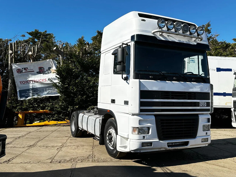DAF XF 95.480 4X2 Tractor-unit Spring/Air ZF Manual Euro3 Airco - Tegljač: slika DAF XF 95.480 4X2 Tractor-unit Spring/Air ZF Manual Euro3 Airco - Tegljač DAF XF 95.480 4X2 Tractor-unit Spring/Air ZF Manual Euro3 Airco - Tegljač: slika DAF XF 95.480 4X2 Tractor-unit Spring/Air ZF Manual Euro3 Airco - Tegljač