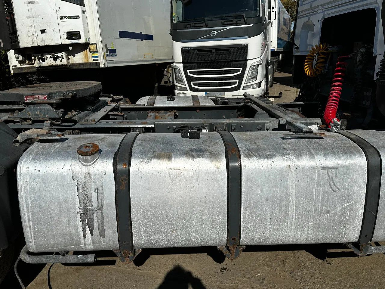 DAF XF 95.480 4X2 Tractor-unit Spring/Air ZF Manual - Tegljač: slika DAF XF 95.480 4X2 Tractor-unit Spring/Air ZF Manual - Tegljač DAF XF 95.480 4X2 Tractor-unit Spring/Air ZF Manual - Tegljač: slika DAF XF 95.480 4X2 Tractor-unit Spring/Air ZF Manual - Tegljač