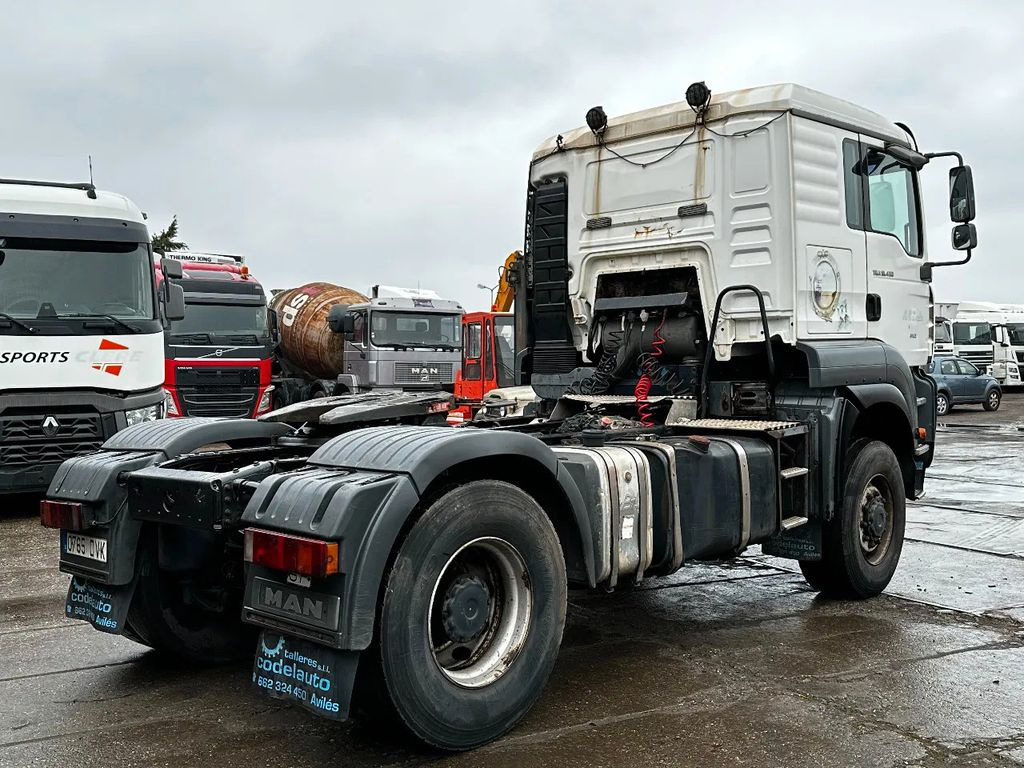 MAN TGA 18.430 4X4 Tractor-unit ZF Manual D20 Engine - Tegljač: slika MAN TGA 18.430 4X4 Tractor-unit ZF Manual D20 Engine - Tegljač MAN TGA 18.430 4X4 Tractor-unit ZF Manual D20 Engine - Tegljač: slika MAN TGA 18.430 4X4 Tractor-unit ZF Manual D20 Engine - Tegljač
