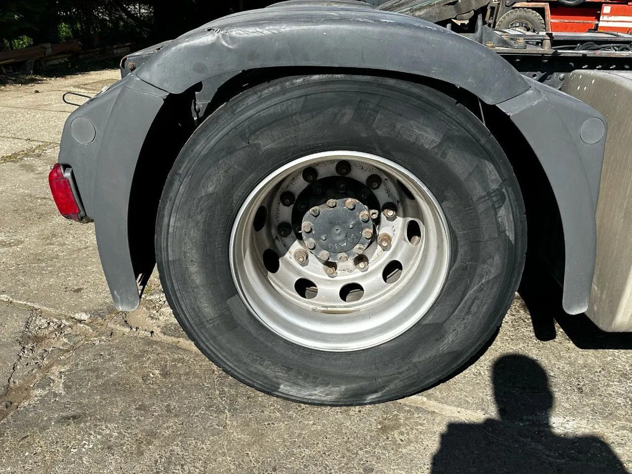 MAN TGX 18.480 4X2 Tractor-unit Spring/Air Retarder - Tegljač: slika MAN TGX 18.480 4X2 Tractor-unit Spring/Air Retarder - Tegljač MAN TGX 18.480 4X2 Tractor-unit Spring/Air Retarder - Tegljač: slika MAN TGX 18.480 4X2 Tractor-unit Spring/Air Retarder - Tegljač