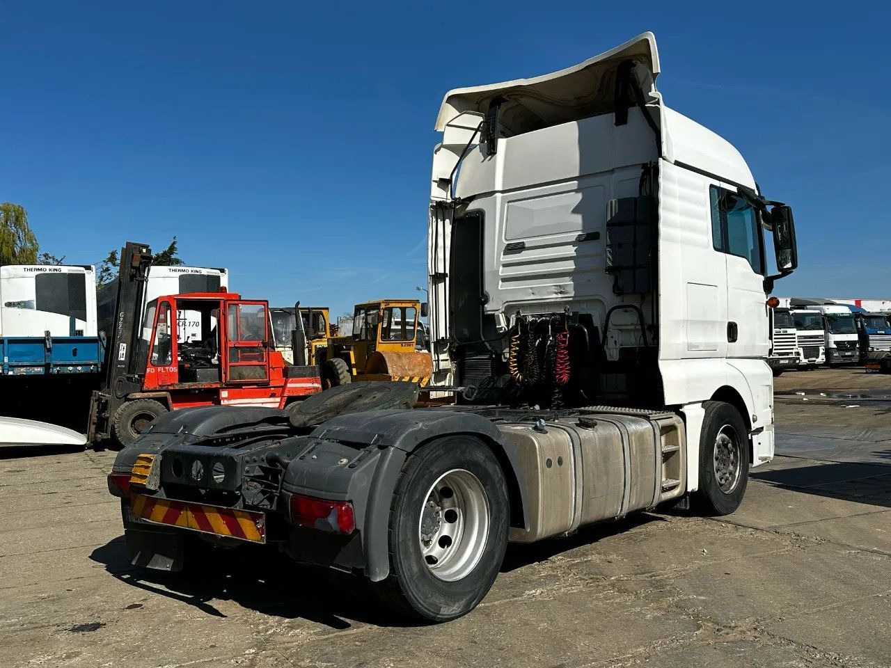 MAN TGX 18.480 4X2 Tractor-unit Spring/Air Retarder - Tegljač: slika MAN TGX 18.480 4X2 Tractor-unit Spring/Air Retarder - Tegljač MAN TGX 18.480 4X2 Tractor-unit Spring/Air Retarder - Tegljač: slika MAN TGX 18.480 4X2 Tractor-unit Spring/Air Retarder - Tegljač