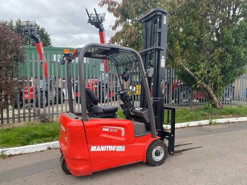 Manitou ME 316 - Električni viličar: slika Manitou ME 316 - Električni viličar Manitou ME 316 - Električni viličar: slika Manitou ME 316 - Električni viličar