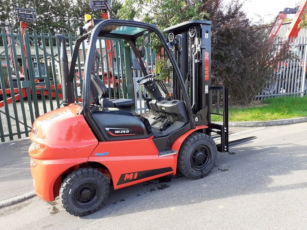 Manitou MI 25 D - Diesel viličar: slika Manitou MI 25 D - Diesel viličar Manitou MI 25 D - Diesel viličar: slika Manitou MI 25 D - Diesel viličar