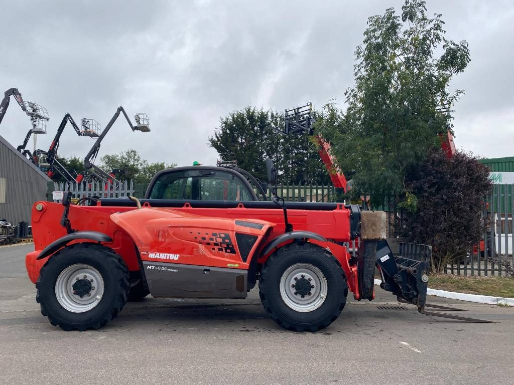 Manitou MT 1440 - Teleskopski rukovatelj: slika Manitou MT 1440 - Teleskopski rukovatelj Manitou MT 1440 - Teleskopski rukovatelj: slika Manitou MT 1440 - Teleskopski rukovatelj