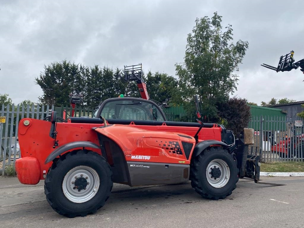 Manitou MT 1440 - Teleskopski rukovatelj: slika Manitou MT 1440 - Teleskopski rukovatelj Manitou MT 1440 - Teleskopski rukovatelj: slika Manitou MT 1440 - Teleskopski rukovatelj