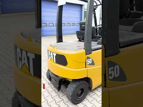 Caterpillar EP50 - Električni viličar: slika Caterpillar EP50 - Električni viličar Caterpillar EP50 - Električni viličar: slika Caterpillar EP50 - Električni viličar