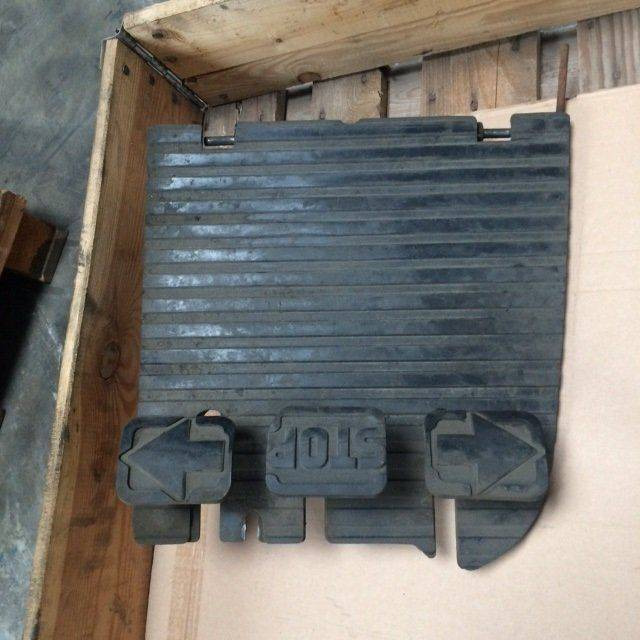 Complete Floormate for Linde - Papučica za Oprema za rukovanje materijalima: slika Complete Floormate for Linde - Papučica za Oprema za rukovanje materijalima Complete Floormate for Linde - Papučica za Oprema za rukovanje materijalima: slika Complete Floormate for Linde - Papučica za Oprema za rukovanje materijalima