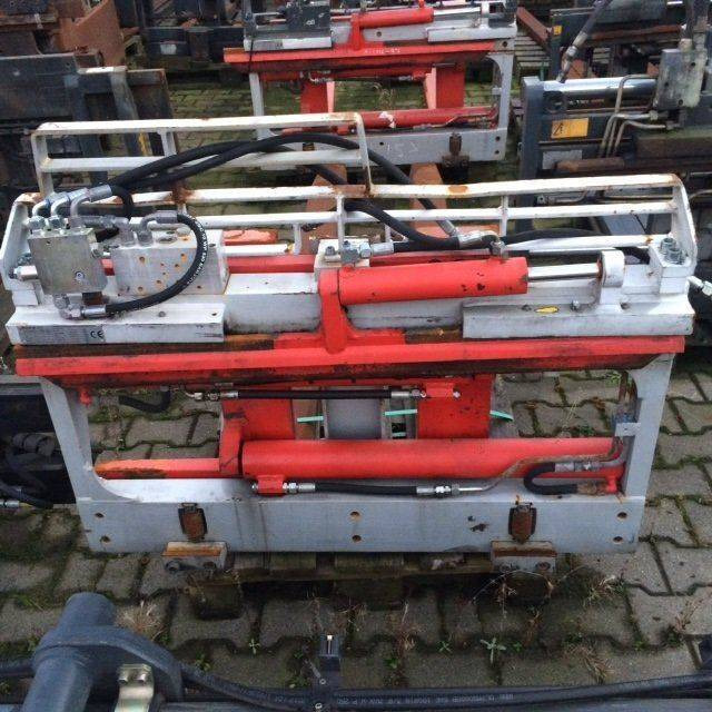 Dúrwen Fork Clamp with separate sideshift - Hvataljka: slika Dúrwen Fork Clamp with separate sideshift - Hvataljka Dúrwen Fork Clamp with separate sideshift - Hvataljka: slika Dúrwen Fork Clamp with separate sideshift - Hvataljka