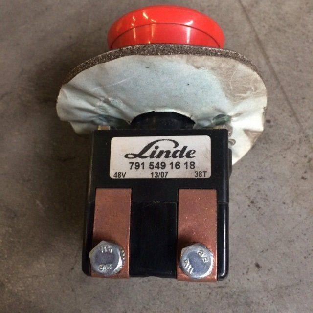Emergency stop switch for Linde Series 1110/1111/1190/132 - Prekidač upravljačkog stupa za Oprema za rukovanje materijalima: slika Emergency stop switch for Linde Series 1110/1111/1190/132 - Prekidač upravljačkog stupa za Oprema za rukovanje materijalima Emergency stop switch for Linde Series 1110/1111/1190/132 - Prekidač upravljačkog stupa za Oprema za rukovanje materijalima: slika Emergency stop switch for Linde Series 1110/1111/1190/132 - Prekidač upravljačkog stupa za Oprema za rukovanje materijalima