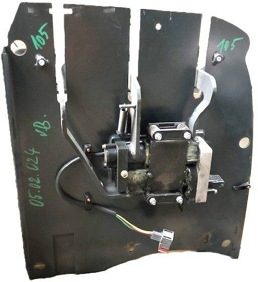 Floor plate with pedals for Linde - Papučica za Oprema za rukovanje materijalima: slika Floor plate with pedals for Linde - Papučica za Oprema za rukovanje materijalima Floor plate with pedals for Linde - Papučica za Oprema za rukovanje materijalima: slika Floor plate with pedals for Linde - Papučica za Oprema za rukovanje materijalima