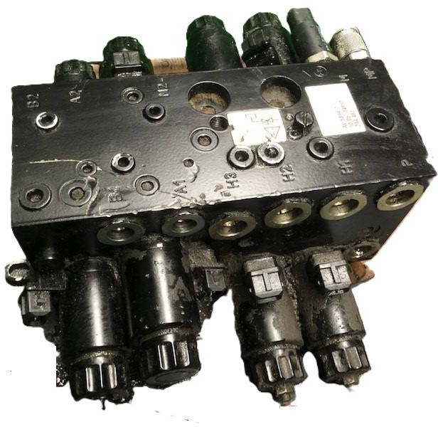 Hydraulic control valve for Toyota/BT - Hidraulični ventil za Oprema za rukovanje materijalima: slika Hydraulic control valve for Toyota/BT - Hidraulični ventil za Oprema za rukovanje materijalima Hydraulic control valve for Toyota/BT - Hidraulični ventil za Oprema za rukovanje materijalima: slika Hydraulic control valve for Toyota/BT - Hidraulični ventil za Oprema za rukovanje materijalima