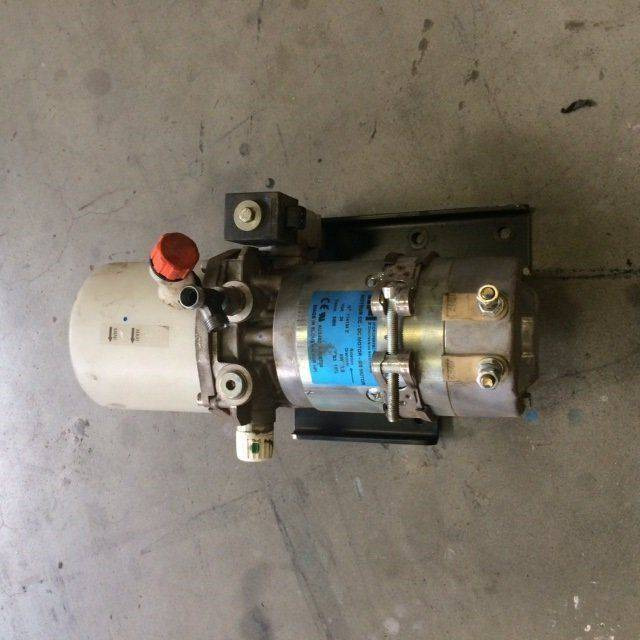 Hydraulic unit for Linde - Upravljački mehanizam za Oprema za rukovanje materijalima: slika Hydraulic unit for Linde - Upravljački mehanizam za Oprema za rukovanje materijalima Hydraulic unit for Linde - Upravljački mehanizam za Oprema za rukovanje materijalima: slika Hydraulic unit for Linde - Upravljački mehanizam za Oprema za rukovanje materijalima