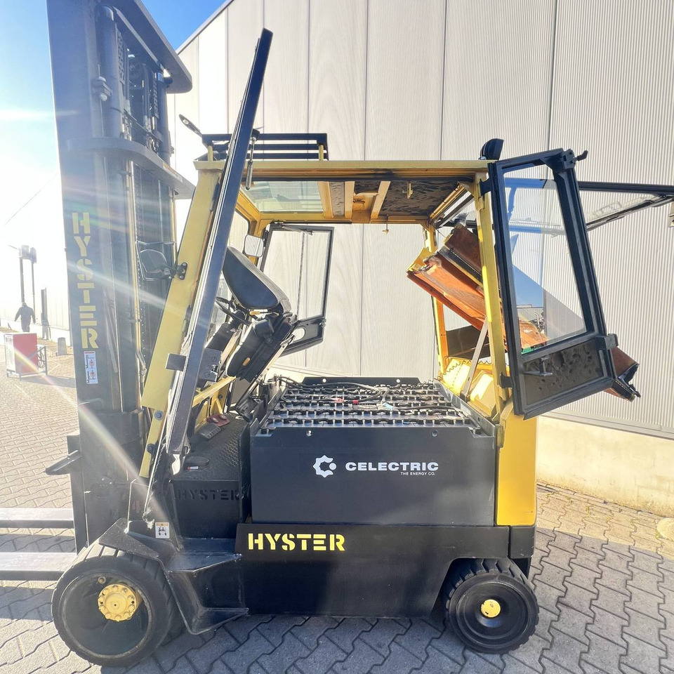 Zakup Hyster E4.50XL Hyster E4.50XL: slika Zakup Hyster E4.50XL Hyster E4.50XL Zakup Hyster E4.50XL Hyster E4.50XL: slika Zakup Hyster E4.50XL Hyster E4.50XL