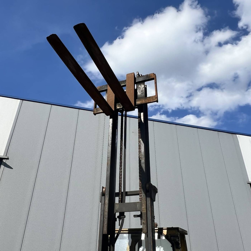 Zakup  Hyster H4.50XM Hyster H4.50XM: slika Zakup  Hyster H4.50XM Hyster H4.50XM