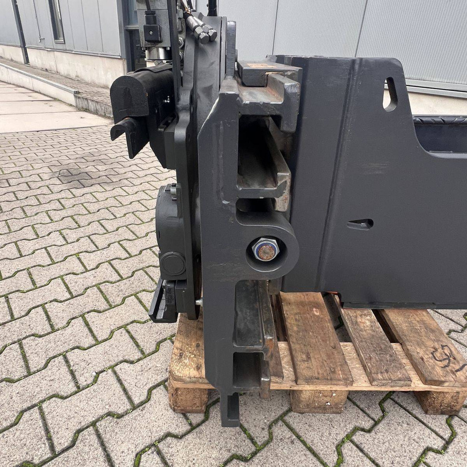 Kaup rotating baleclamp 4.8T493 - Hvataljka: slika Kaup rotating baleclamp 4.8T493 - Hvataljka Kaup rotating baleclamp 4.8T493 - Hvataljka: slika Kaup rotating baleclamp 4.8T493 - Hvataljka