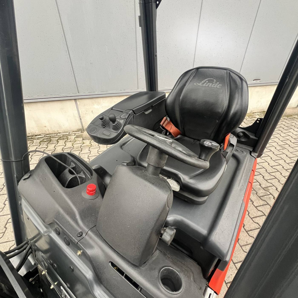 Linde E15 (386-02) EVO - Električni viličar: slika Linde E15 (386-02) EVO - Električni viličar Linde E15 (386-02) EVO - Električni viličar: slika Linde E15 (386-02) EVO - Električni viličar