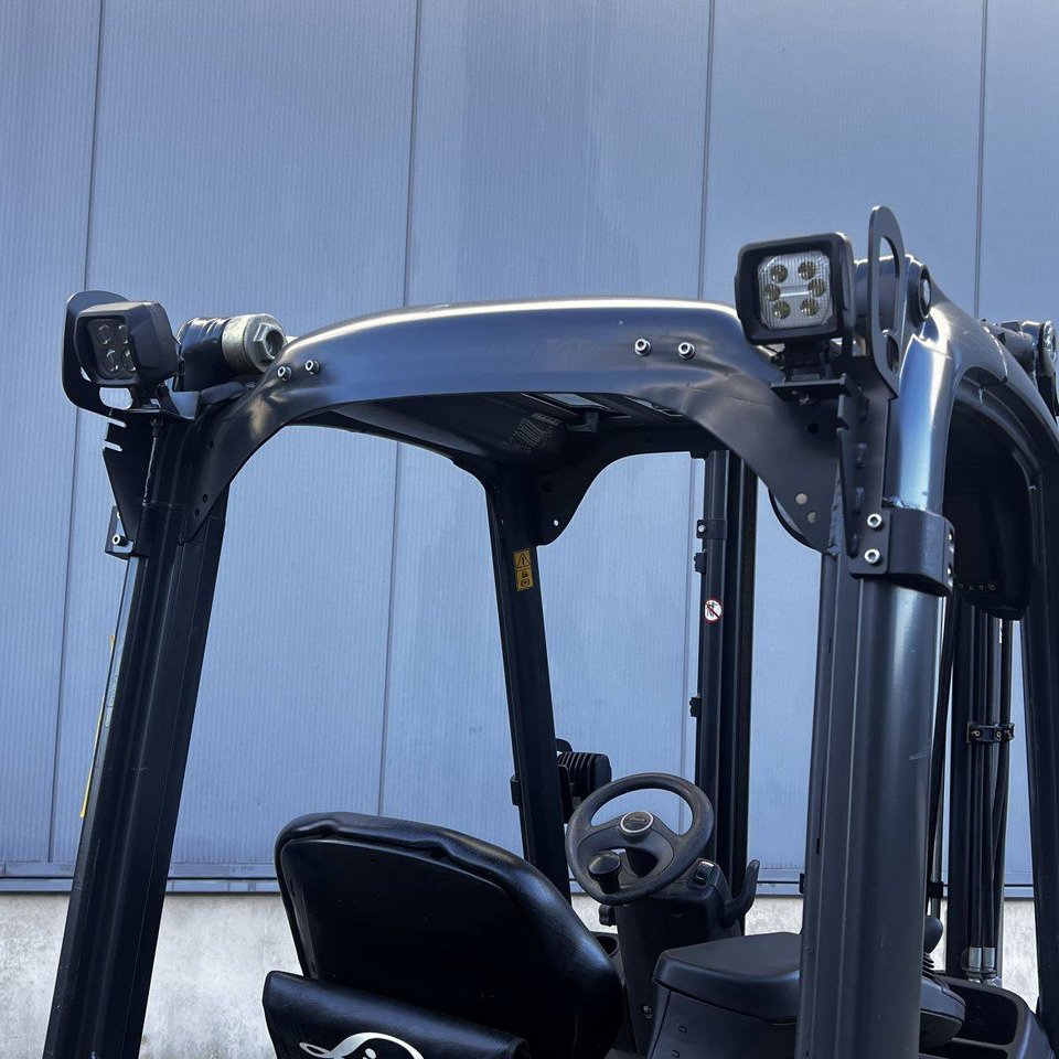 Zakup  Linde E15 (386-02) EVO Linde E15 (386-02) EVO: slika Zakup  Linde E15 (386-02) EVO Linde E15 (386-02) EVO