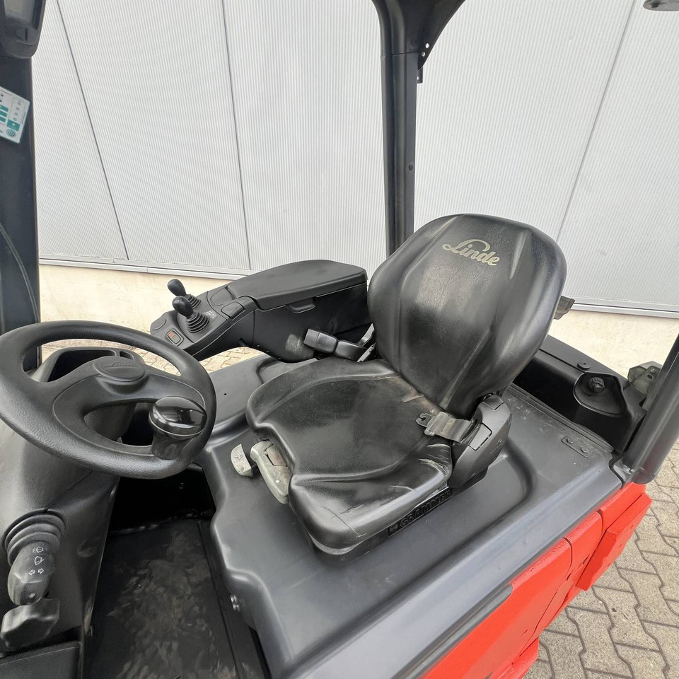 Linde E16PH (386-02) EVO - Električni viličar: slika Linde E16PH (386-02) EVO - Električni viličar Linde E16PH (386-02) EVO - Električni viličar: slika Linde E16PH (386-02) EVO - Električni viličar