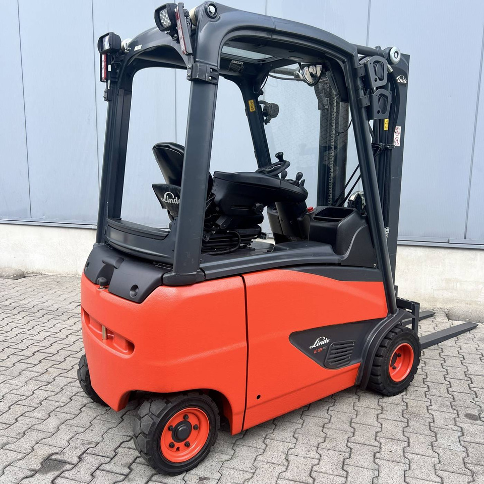 Linde E18P (386-02) EVO - Električni viličar: slika Linde E18P (386-02) EVO - Električni viličar Linde E18P (386-02) EVO - Električni viličar: slika Linde E18P (386-02) EVO - Električni viličar