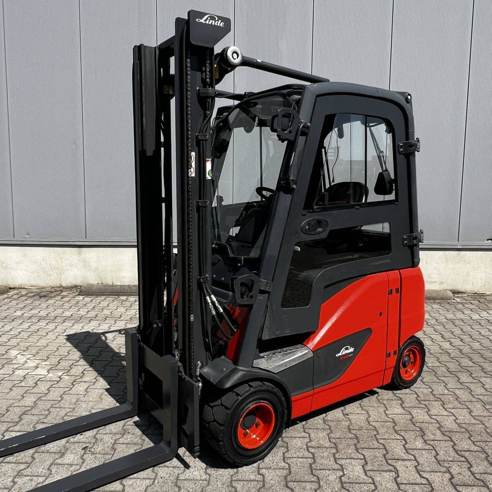 Linde E20PH (386-02) EVO - Električni viličar: slika  Linde E20PH (386-02) EVO - Električni viličar Linde E20PH (386-02) EVO - Električni viličar: slika  Linde E20PH (386-02) EVO - Električni viličar