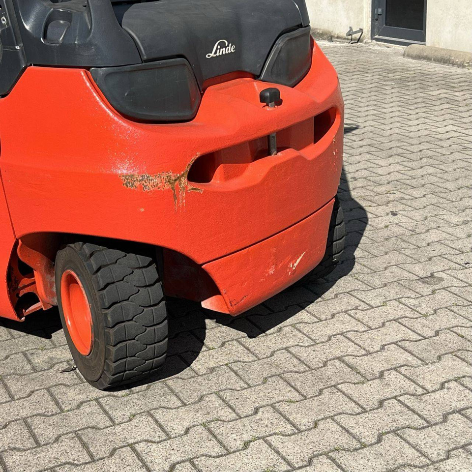 Električni viličar Linde E30 (387): slika Električni viličar Linde E30 (387) Električni viličar Linde E30 (387): slika Električni viličar Linde E30 (387)