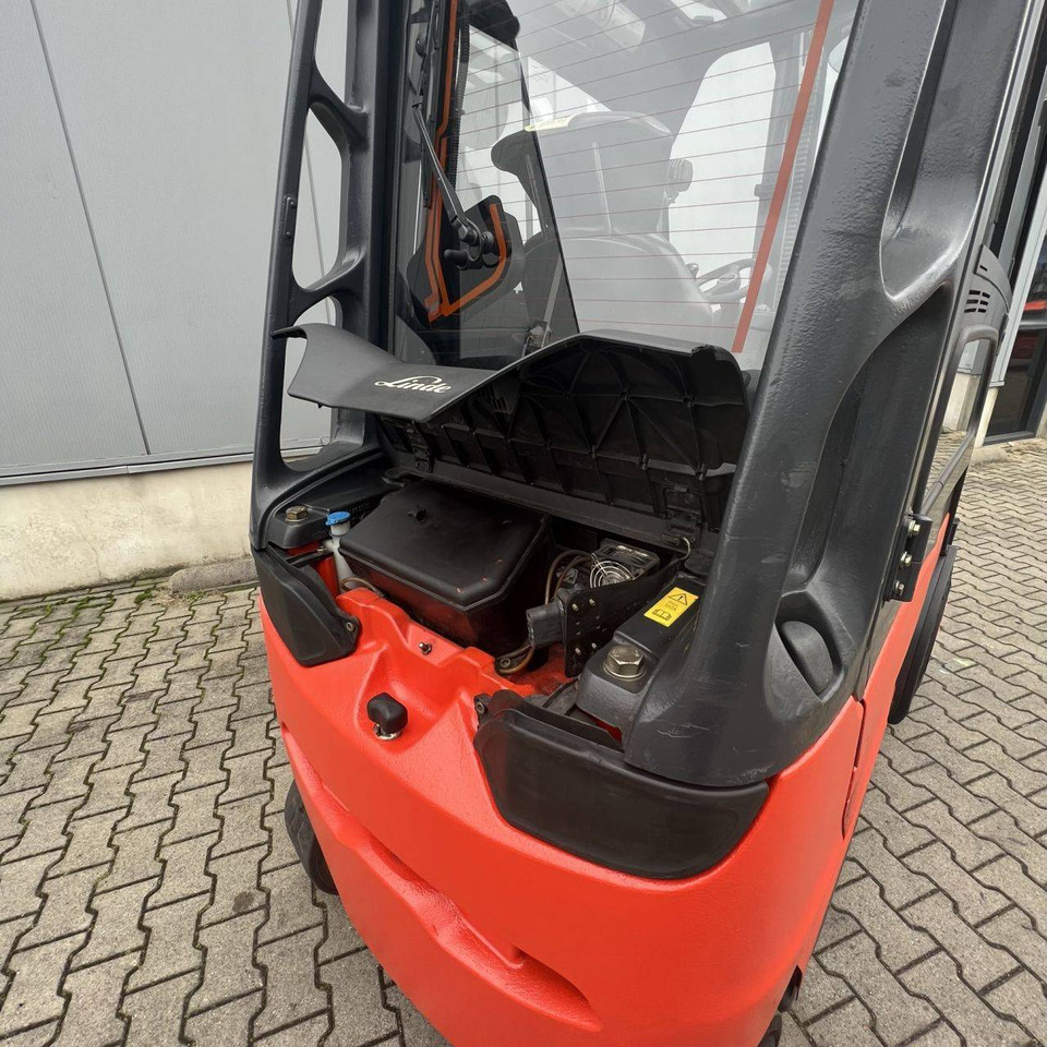 Električni viličar Linde E30/600 HL (387): slika Električni viličar Linde E30/600 HL (387) Električni viličar Linde E30/600 HL (387): slika Električni viličar Linde E30/600 HL (387)