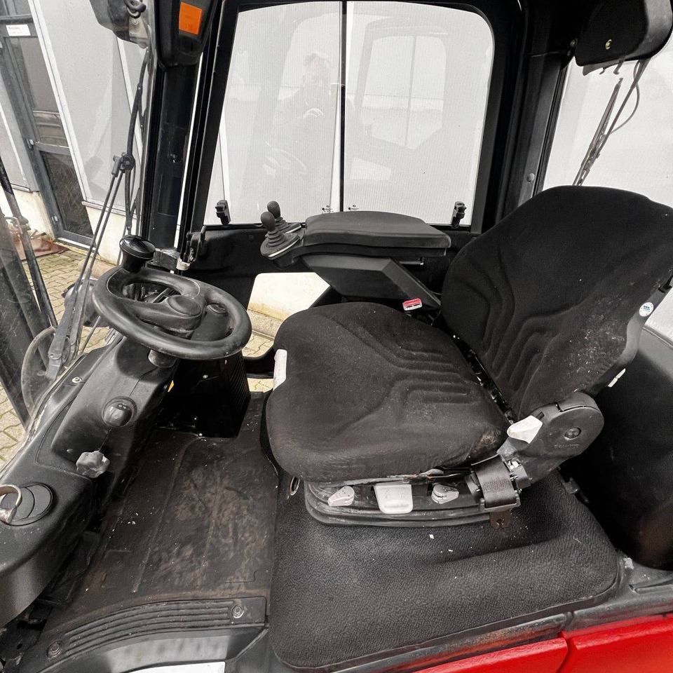 Linde H16D (391) - Diesel viličar: slika Linde H16D (391) - Diesel viličar Linde H16D (391) - Diesel viličar: slika Linde H16D (391) - Diesel viličar