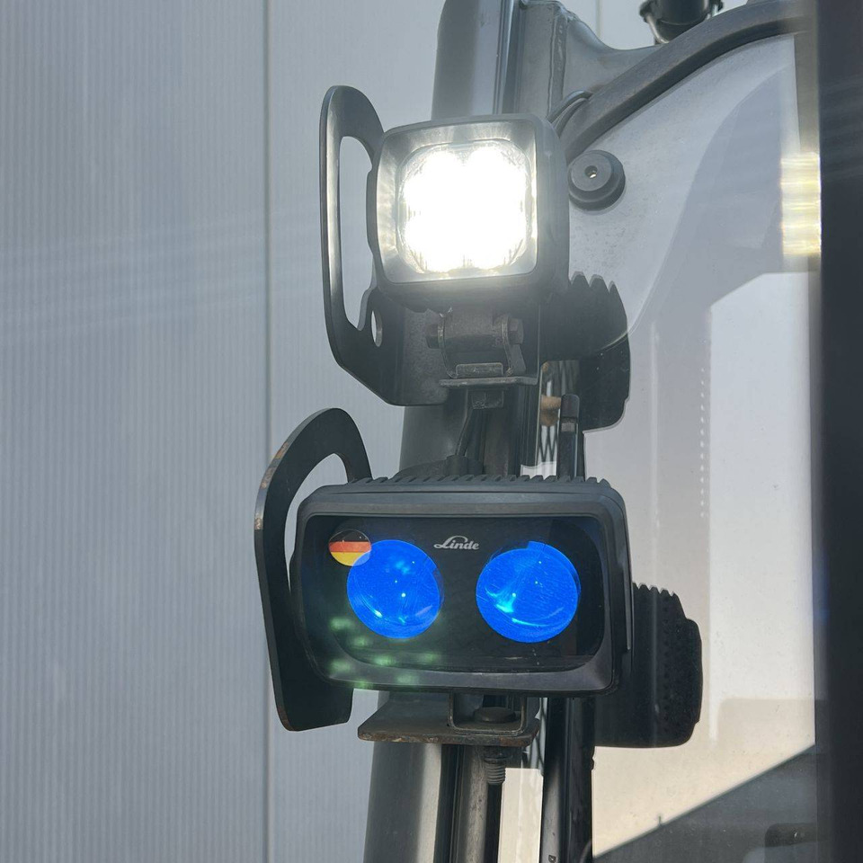 Plinski viličar Linde H25T-02 (392) EVO: slika Plinski viličar Linde H25T-02 (392) EVO Plinski viličar Linde H25T-02 (392) EVO: slika Plinski viličar Linde H25T-02 (392) EVO