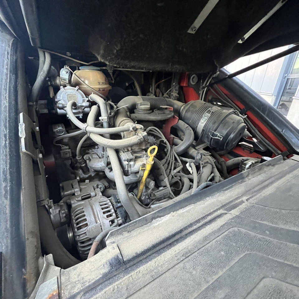 Plinski viličar Linde H25T-02 (392) EVO: slika Plinski viličar Linde H25T-02 (392) EVO Plinski viličar Linde H25T-02 (392) EVO: slika Plinski viličar Linde H25T-02 (392) EVO