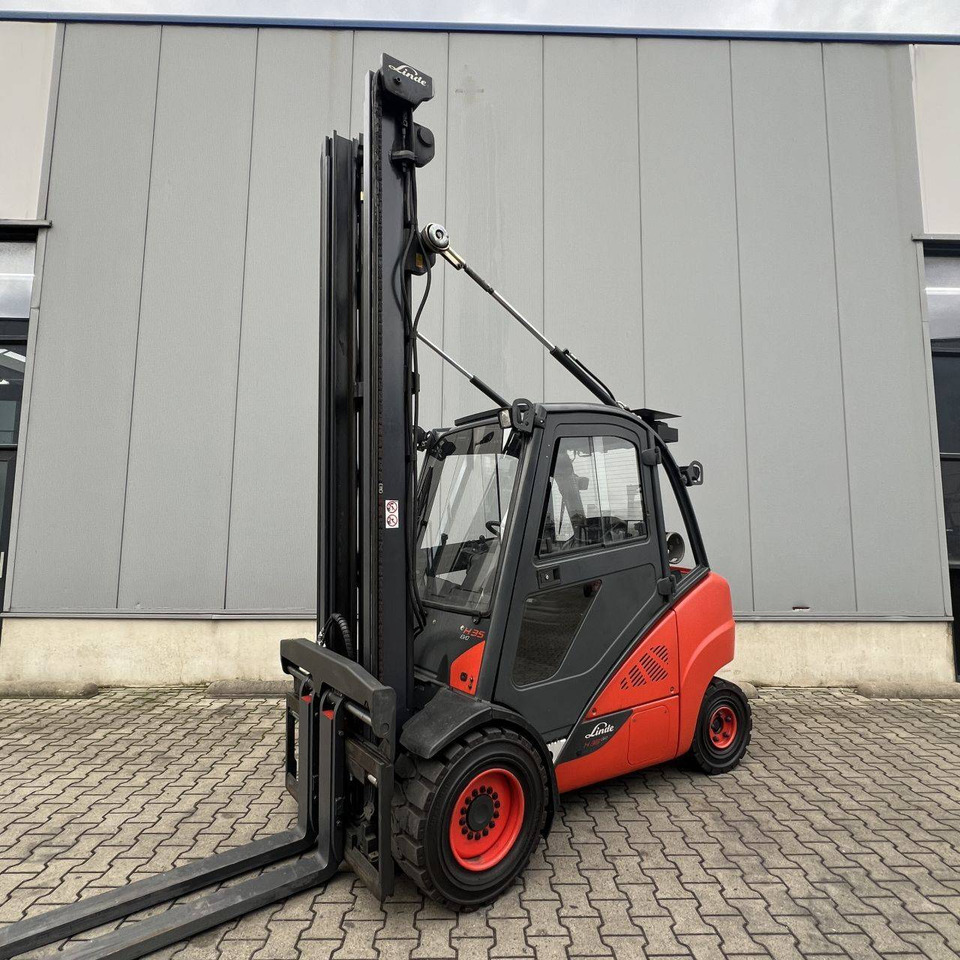 Linde H35T-02 (393) EVO - Plinski viličar: slika Linde H35T-02 (393) EVO - Plinski viličar Linde H35T-02 (393) EVO - Plinski viličar: slika Linde H35T-02 (393) EVO - Plinski viličar