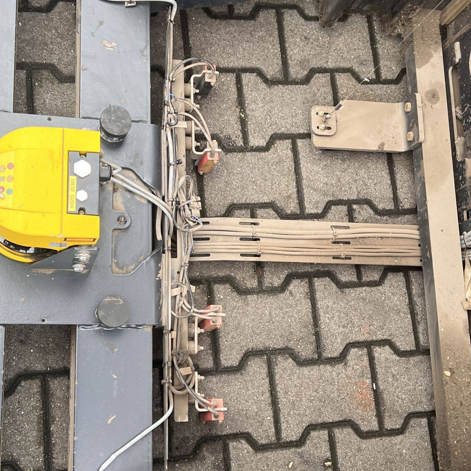 Skladišni regal Linde Kombi L-Head (011): slika Skladišni regal Linde Kombi L-Head (011)