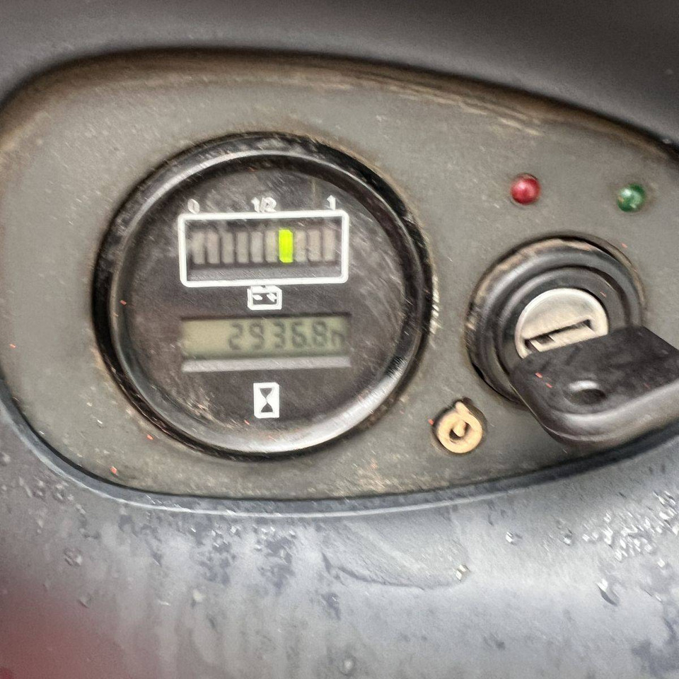 Linde L12 (379) - Slagač stoga: slika Linde L12 (379) - Slagač stoga Linde L12 (379) - Slagač stoga: slika Linde L12 (379) - Slagač stoga