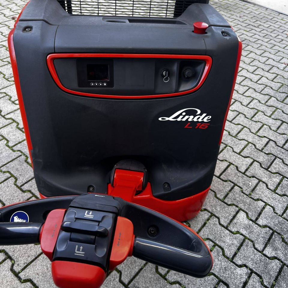 Linde L16 (1173) - Slagač stoga: slika Linde L16 (1173) - Slagač stoga Linde L16 (1173) - Slagač stoga: slika Linde L16 (1173) - Slagač stoga