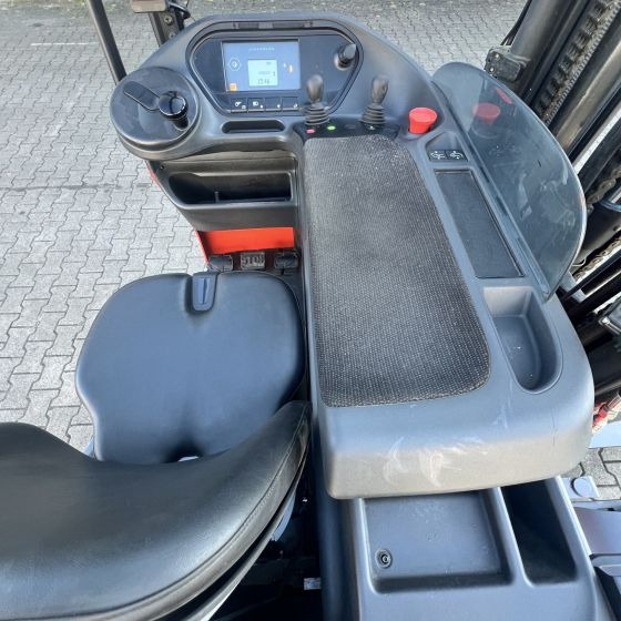 Linde R14G (1120) - Regalni viličar: slika Linde R14G (1120) - Regalni viličar Linde R14G (1120) - Regalni viličar: slika Linde R14G (1120) - Regalni viličar
